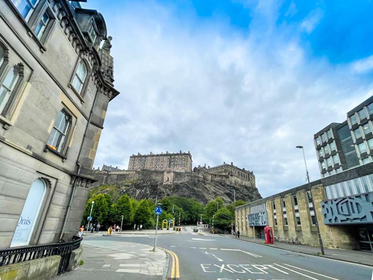 Open Plan 2 Bed Apt, Near Edinburgh Castle Lägenhet Exteriör bild